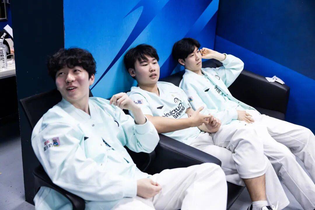 hth sports-IG带队取胜！，Rookie重要时刻比赛规则变更全场沸腾不已-hth sports