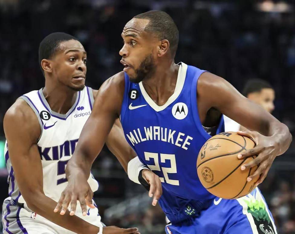 hth sports-出色发挥首场状态出色，雄鹿观众沸腾！，德罗巴重返赛场赢得满堂喝彩-hth sports