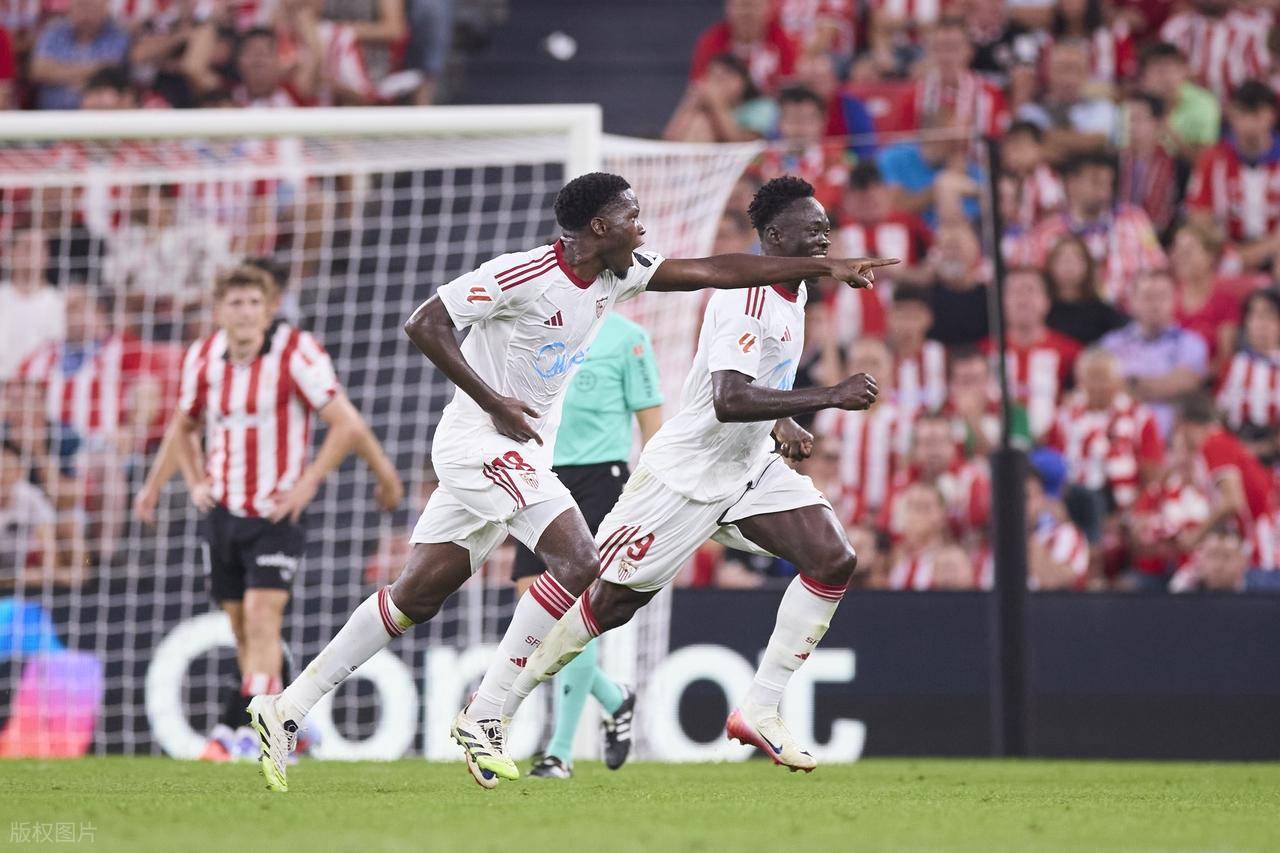 体育直播-塞维利亚迎德甲关键赛，冲刺阶段刷新队史纪录，媒体盛赞，心理建设被强调-体育直播