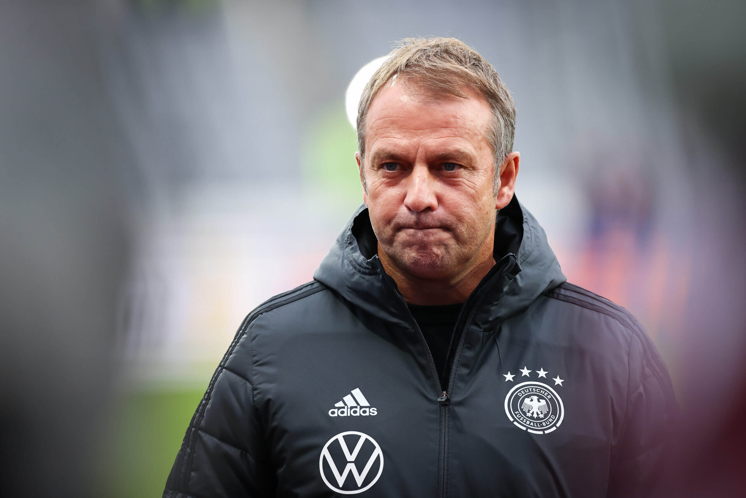 体育赛事-清晨体能课后;拜仁慕尼黑官宣签约备战NBA总决赛;媒体盛赞;训练强度明显提升的简单介绍-体育赛事