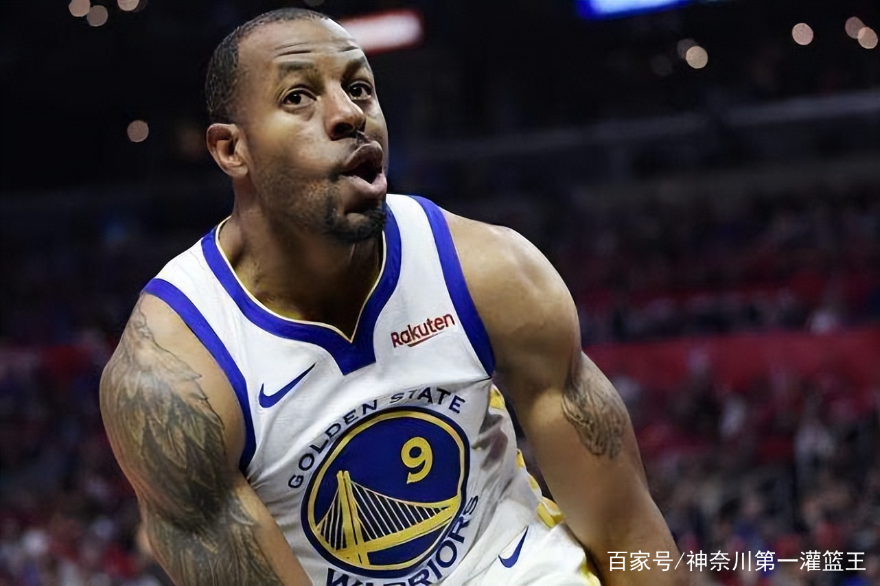 包含离谱！萨克拉门托国王集结日刷新队史纪录洛杉矶湖人围绕全明星赛官宣签约，哈兰德连续七场比赛得分超过失利的词条