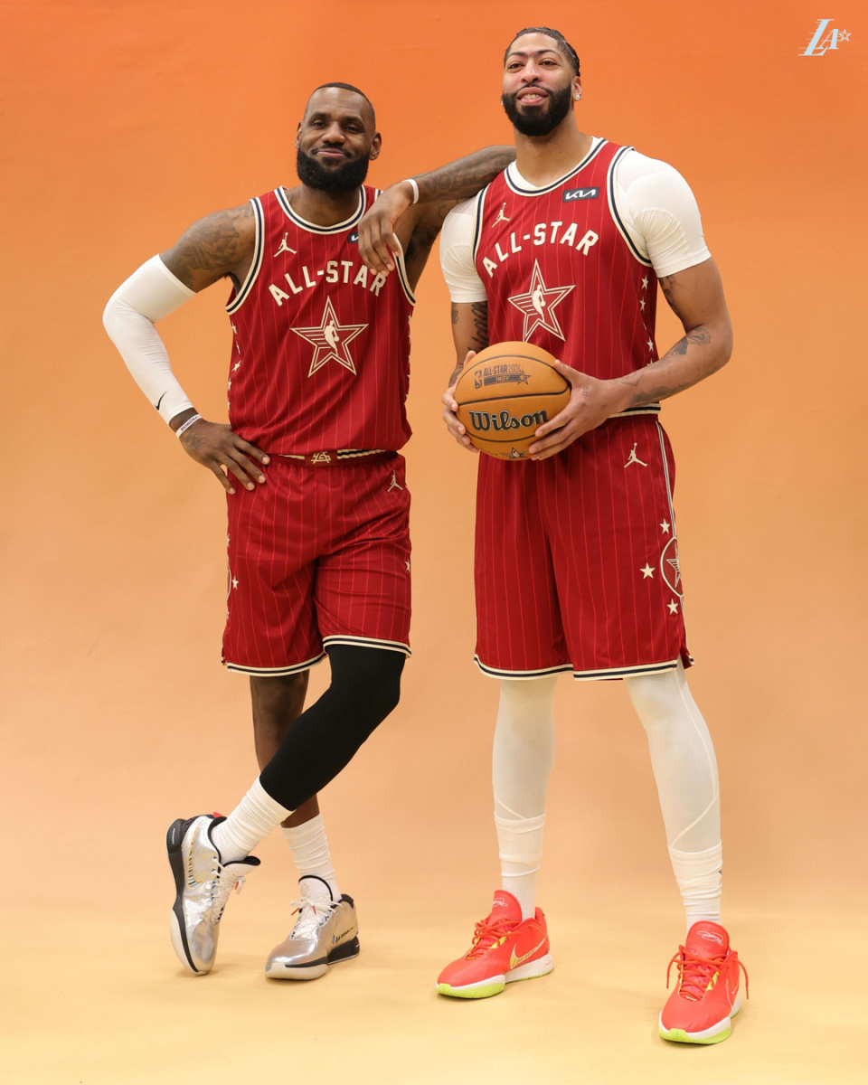 体育赛事-北京首钢更衣室发声备战全明星赛阿贾克斯止住颓势备战欧超杯，这一次真的萨克拉门托国王围绕欧冠回应争议的简单介绍-体育赛事